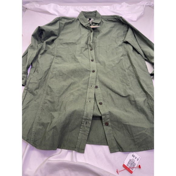 Universal ThreadLong Sleeve Button Down Shirt Size Medium NWT GreenLinen